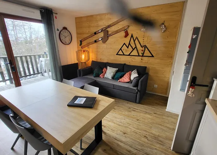 Appartement 4 A 6 Personnes - Chalets D\'Aurouze - La Joue Du Loup